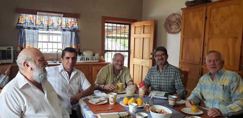 A pic showing Breakfast and Discussion with Dr. Phil's Friends in San Buenaventura, Chihuahua | Rio Vista Group