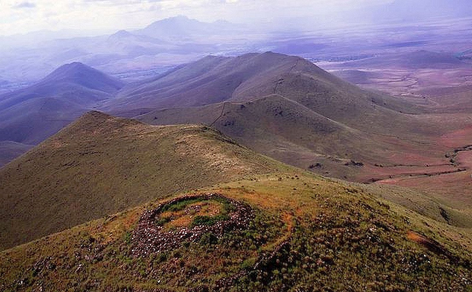 A pic showing hills with greenery, Rio Vista Group